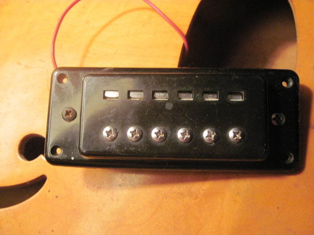 Unknown Humbucker | Epiphone Guitars